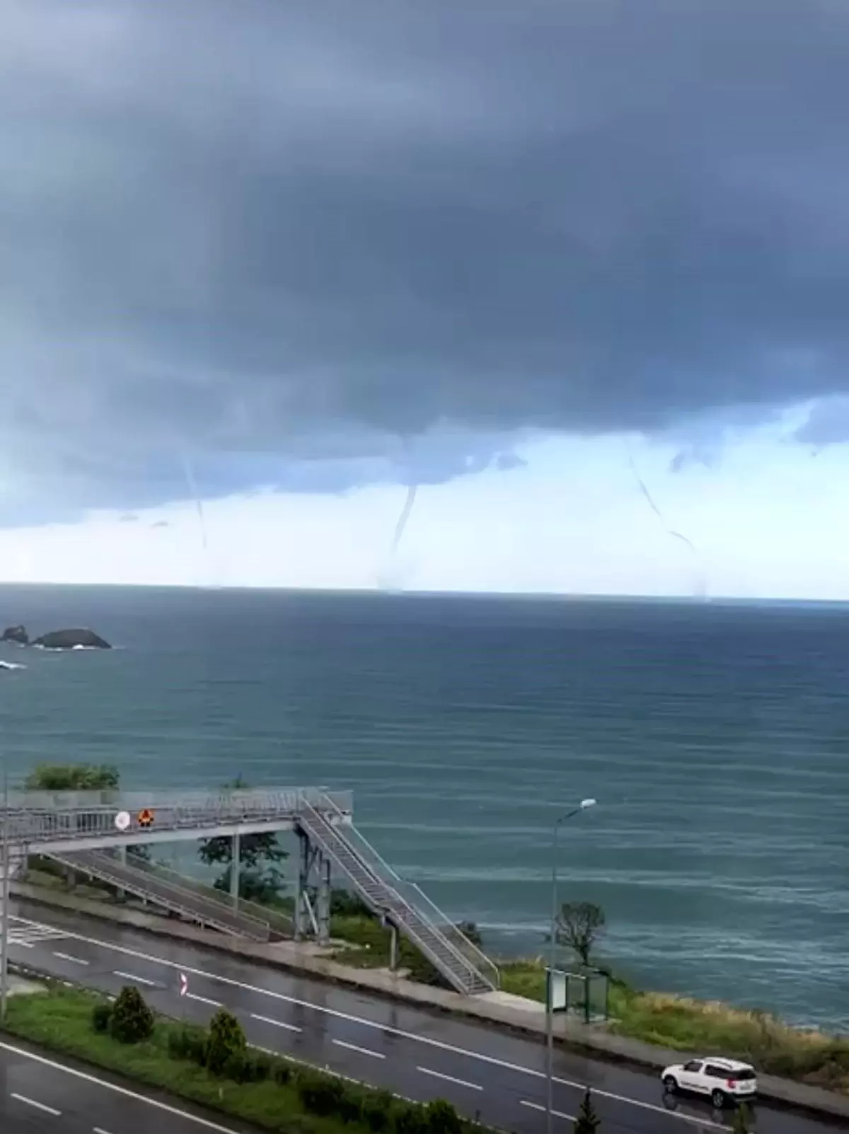 trabzonda uc hortum goruldu AuTyzDSD