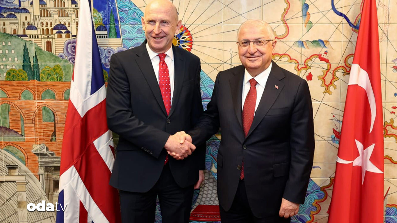 bakan guler ingiliz mevkidasi ile gorustu FtWW3KsD.jpg