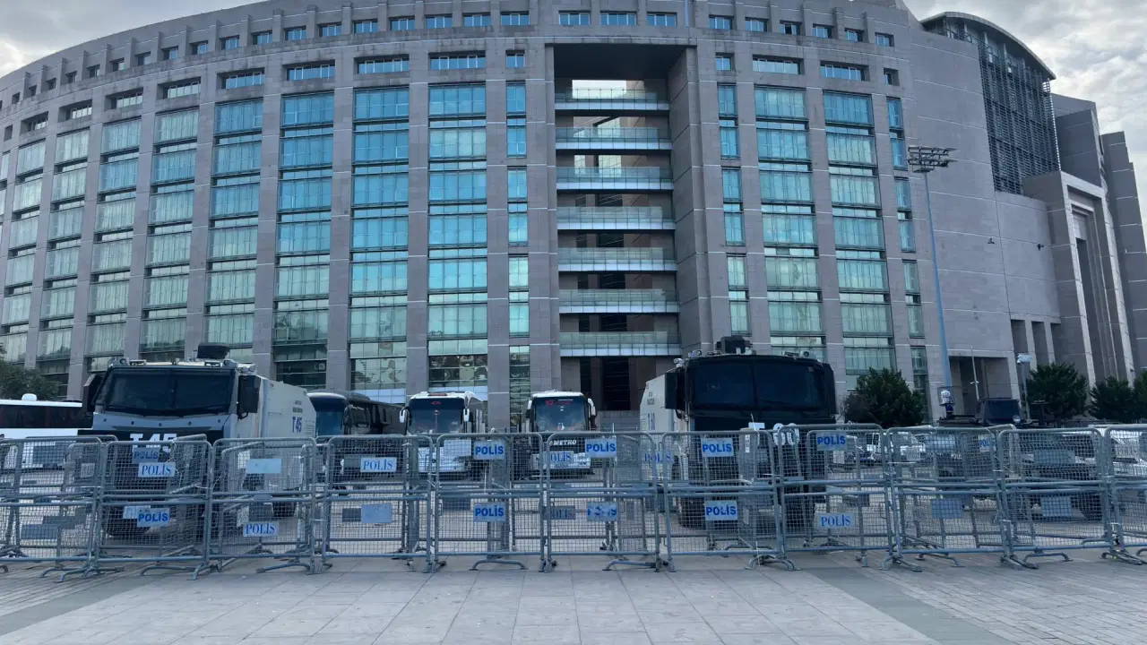 caglayandaki istanbul adliyesinde olaganustu onlemler dun yasananlar ifadelere yansidi L5eGKw8w.jpg