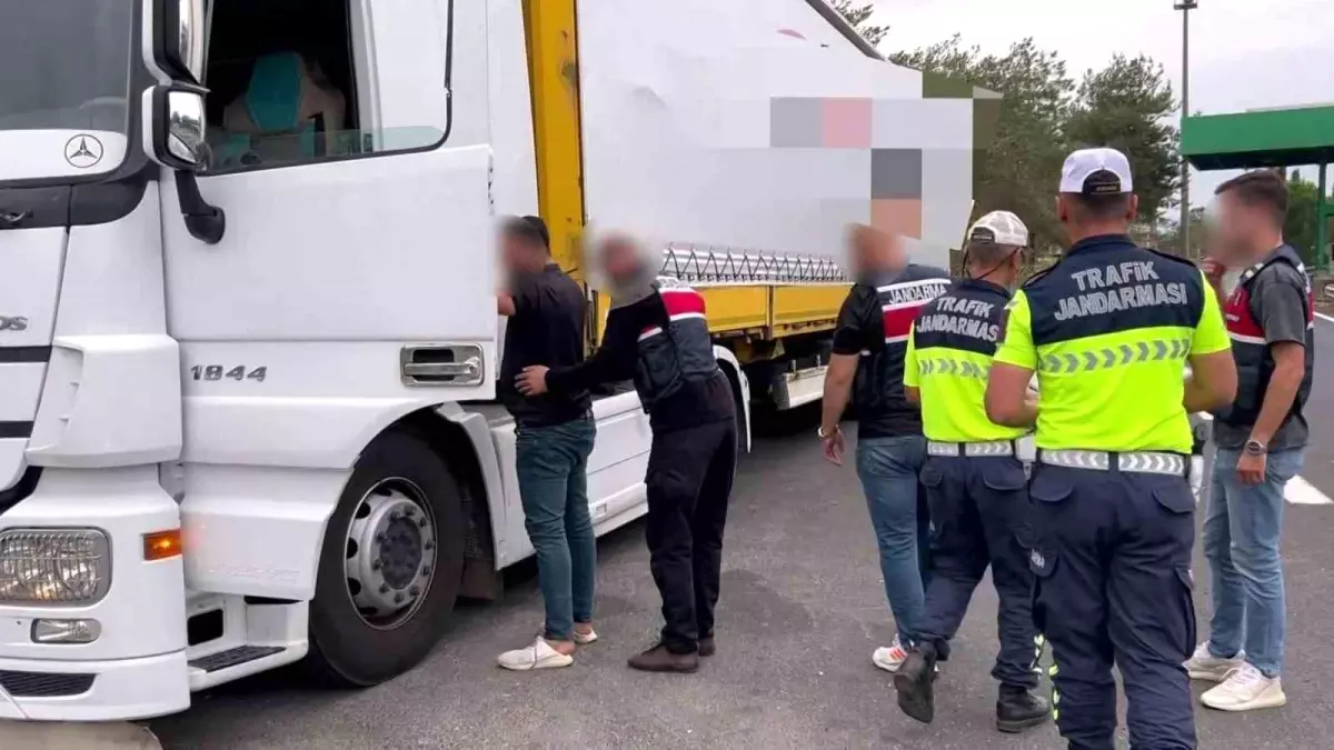 sakaryada 32 ton kacak tutun ele gecirildi vw9zfCB5