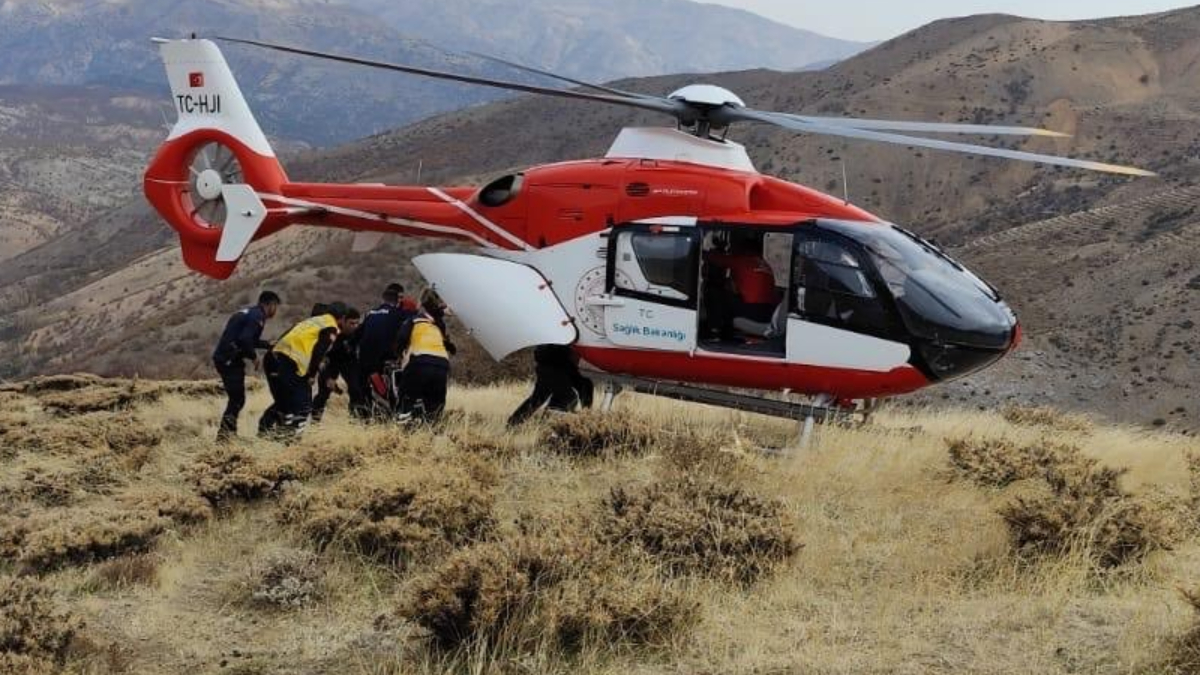 malatyada ucuruma yuvarlanan kisi kurtarildi CmKleqsO.jpg