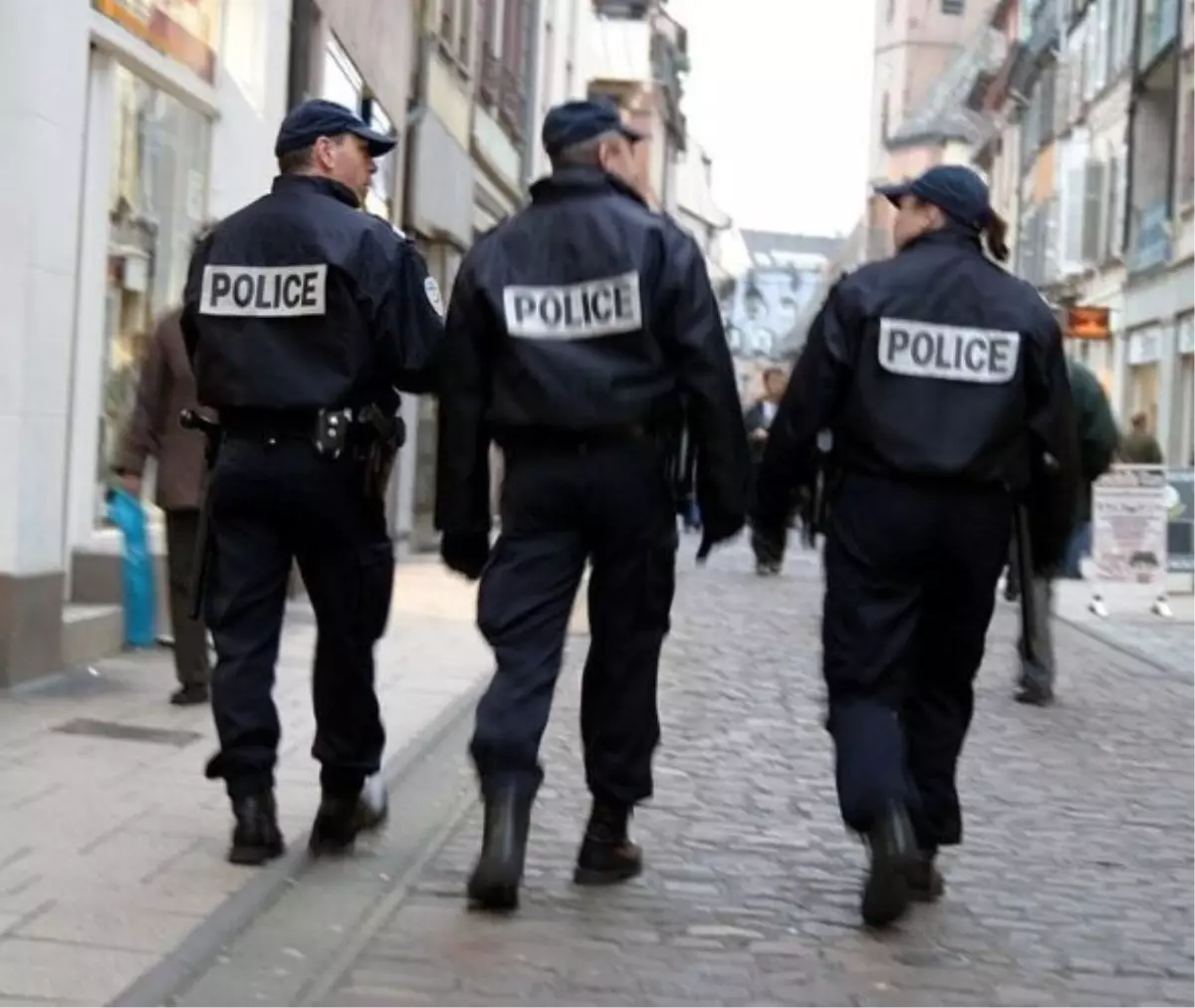 oleron adasinda saldiri 9 yarali sSjt3qQw.jpg