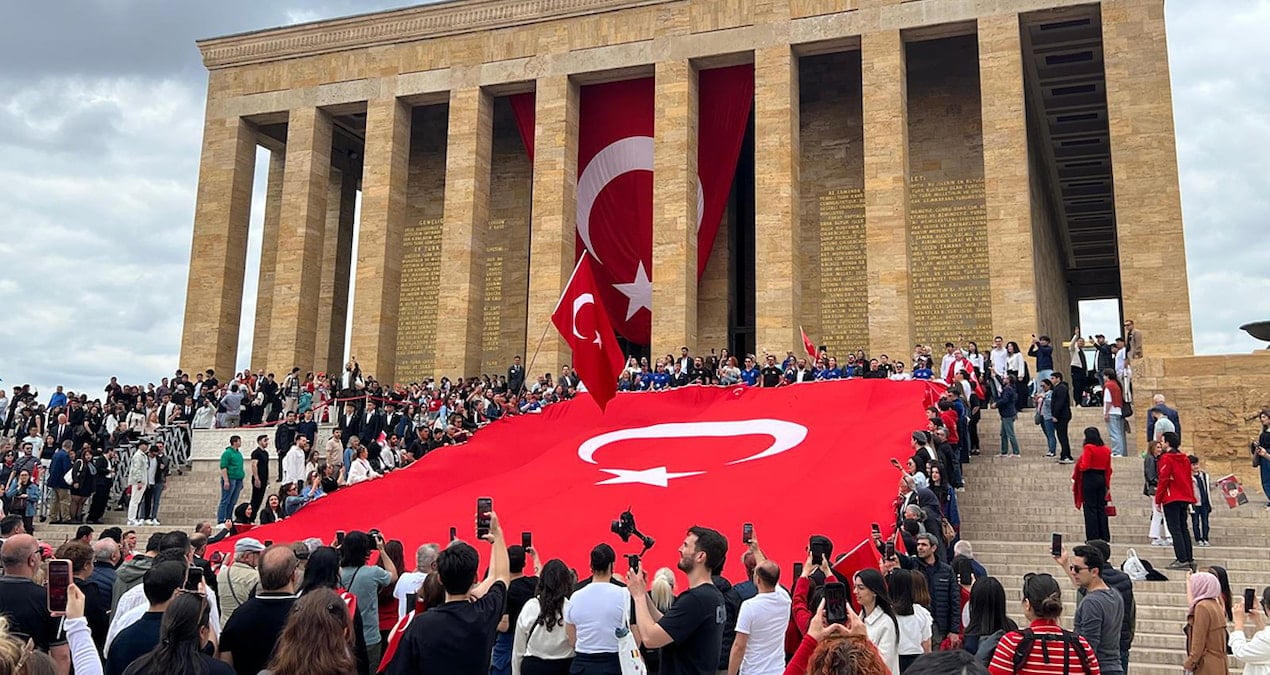 Atatürk’ün İzinde, Geleceğe Kararlılıkla Yürüyoruz!**