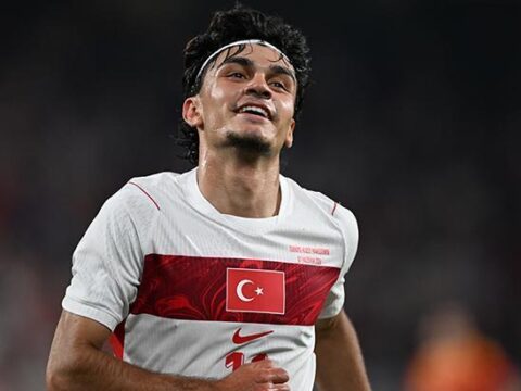 Can uzun transferinde galatasaraya dev rakip yakindan takip ediyorlar Mlm7awsg